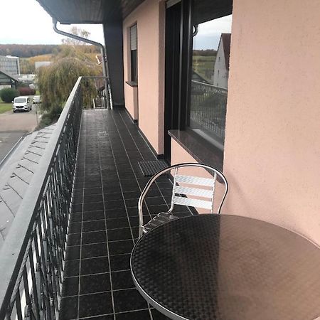 Fuer Pendler Und Monteure Oder Ferienwohnung Zum Erholen Ober-Ramstadt Esterno foto